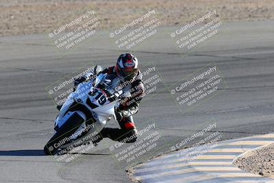 media/Jan-08-2022-SoCal Trackdays (Sat) [[1ec2777125]]/Turn 10 (2pm)/